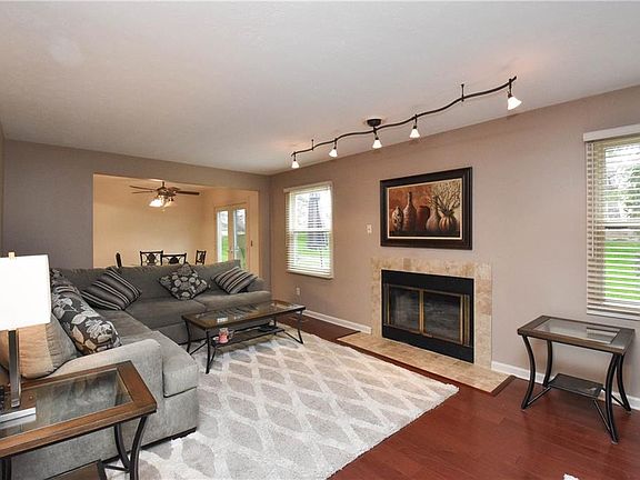 4th image of 9844 Twelve Oaks Cir