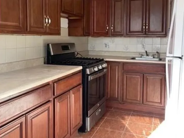 (undisclosed Address), Brooklyn, NY 11236