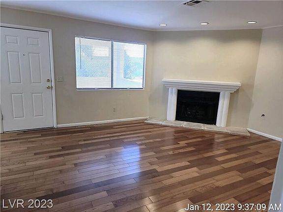 4th image of 705 Rock Springs Dr APT 202