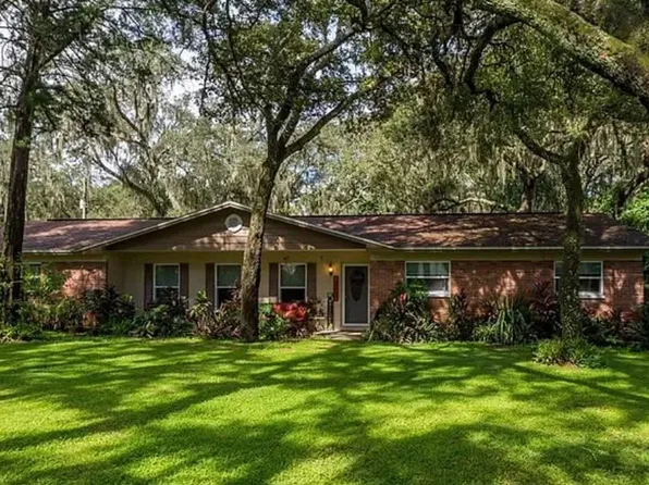 11730 Primrose Ln, Temple Terrace, FL 33637