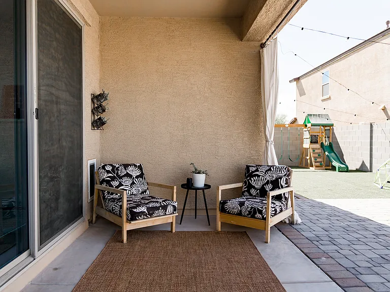 21347 W Holly St — Photo 21
