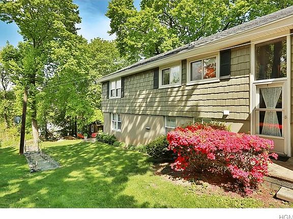 3rd image of 347 Fort Washington Ave