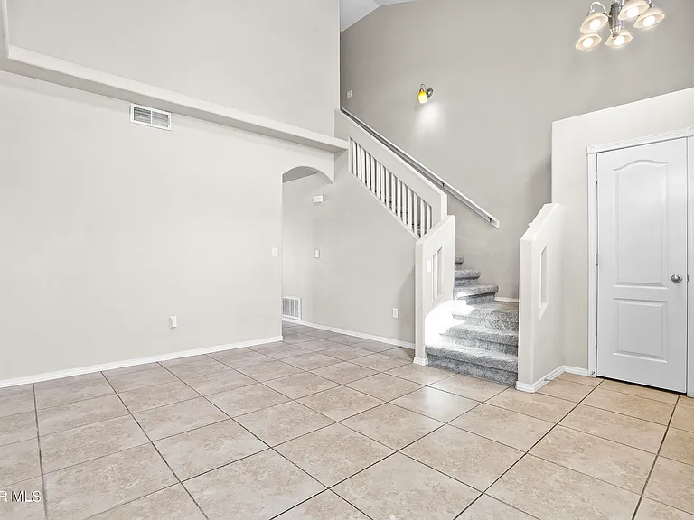3261 Garden Point Dr — Photo 6