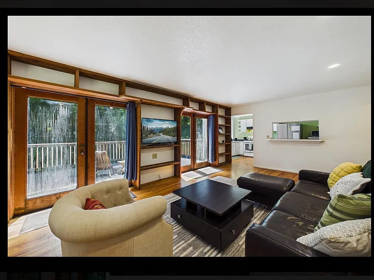 119 Sylva St — Photo 11