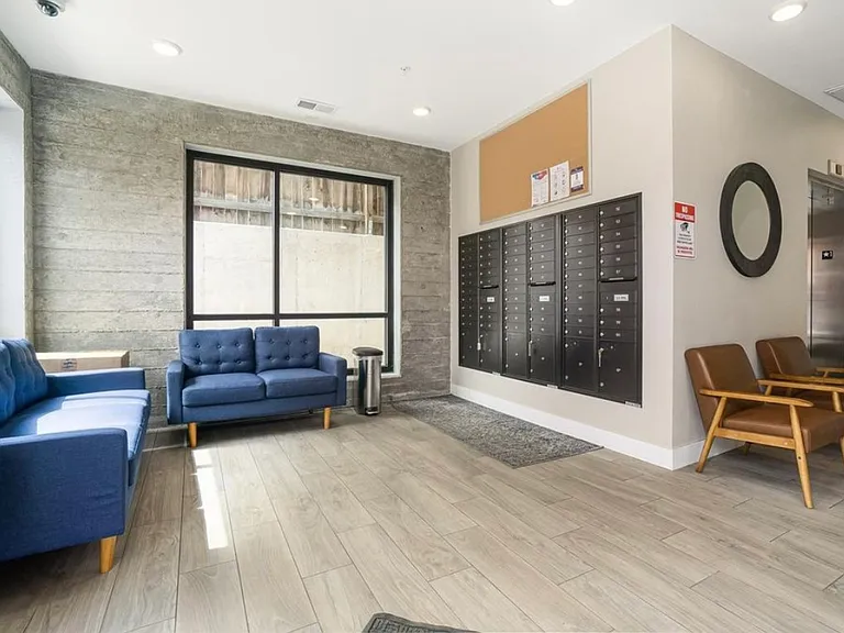 2729 W 28th Ave #505 — Photo 22