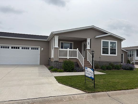 4th image of 9602 Bishop Dr Unit 39