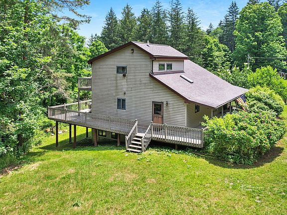 4th image of 482 Melondy Hill Rd