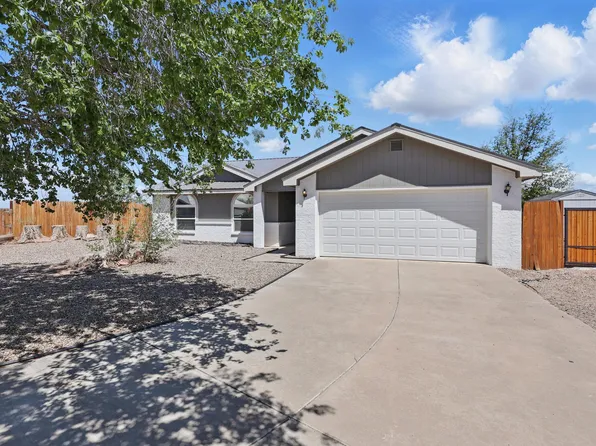 24 Timothy Ct, Los Lunas, NM 87031