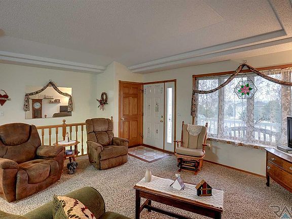 4th image of 27117 Bluebird Dr