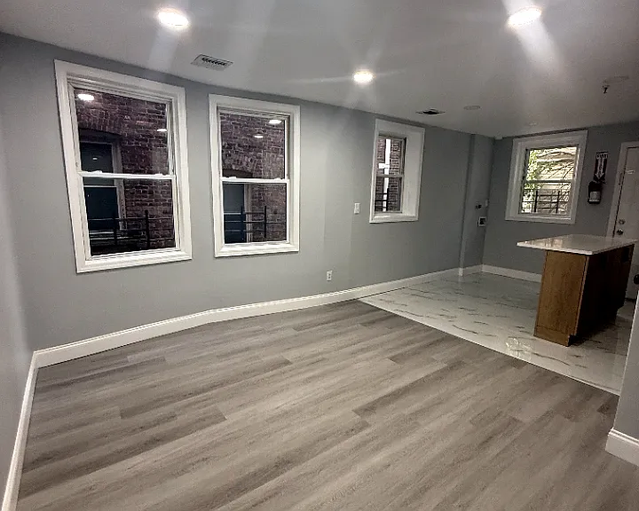 96 Eaton Pl #R2 — Photo 8