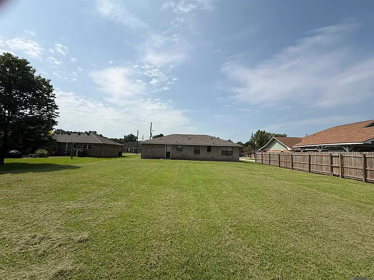 3756 Karen Dr — Photo 11