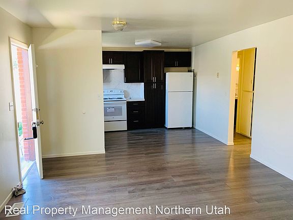 3rd image of 522 E Mac Ln