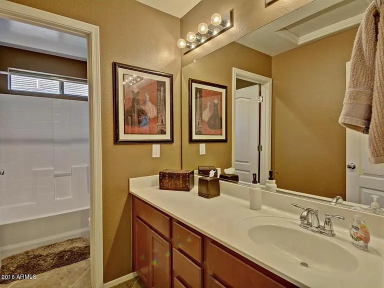 2065 S Martingale Rd — Photo 24