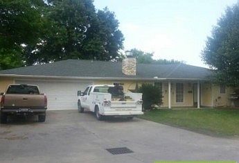 1st image of 902 Sun Ave