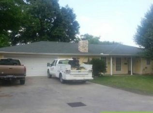 902 Sun Ave, Port Neches, TX 77651