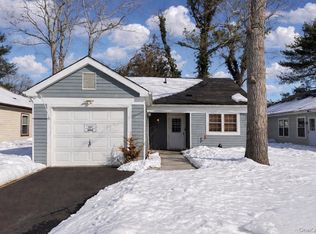 206 Belfast Lane, Ridge, NY 11961