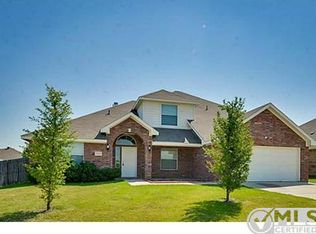 609 Hummingbird Trl, Crowley, TX 76036