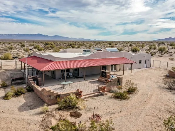 16839 S Douglas Ln, Yucca, AZ 86438