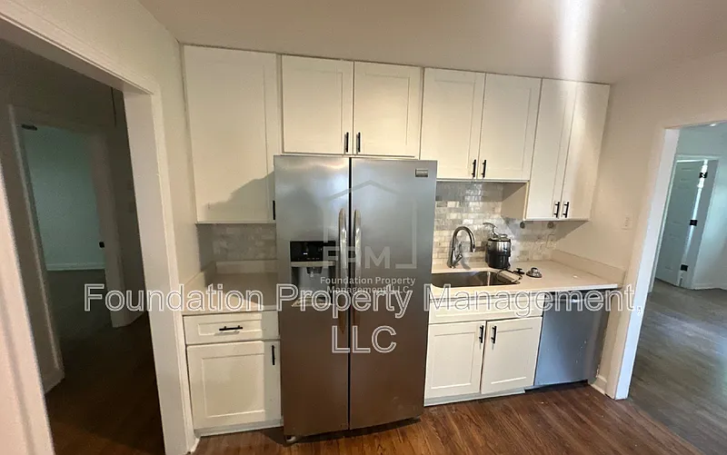 3 bed, 2.0 bath, 1667 sqft, $1,700 — Photo 4