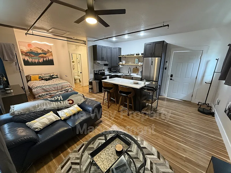 Studio, 1.0 bath, $1,150 — Photo 4