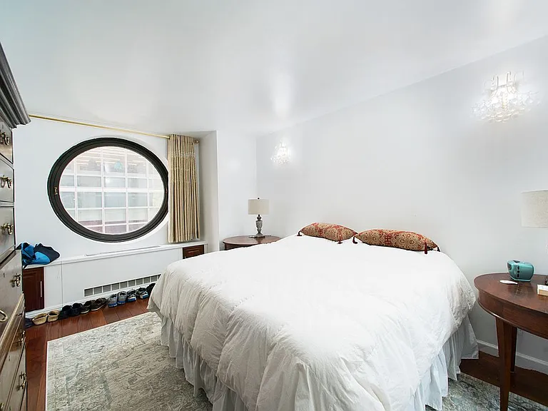161 W 61st St #3F — Photo 13