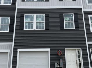 10 Baybreeze Dr, Waretown, NJ 08758