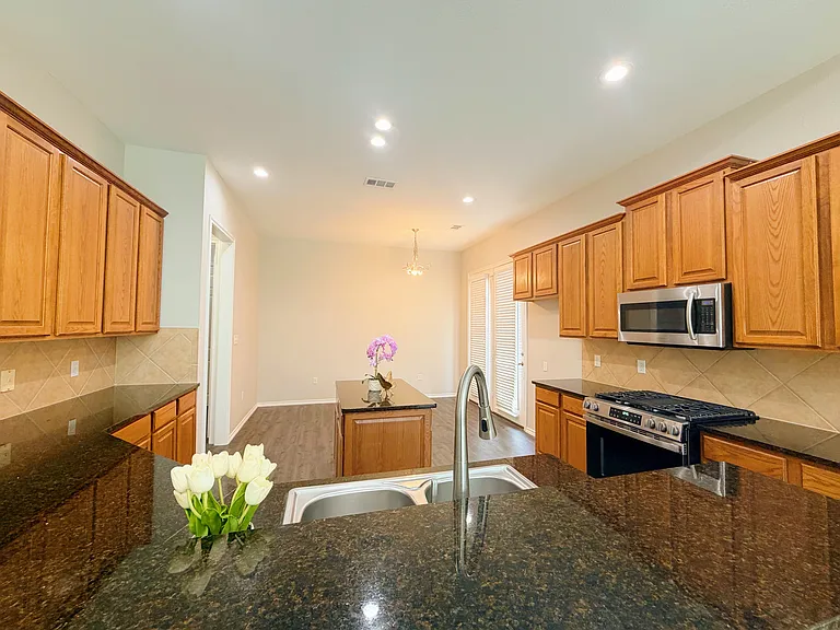 69 Cattail Pond Dr — Photo 13