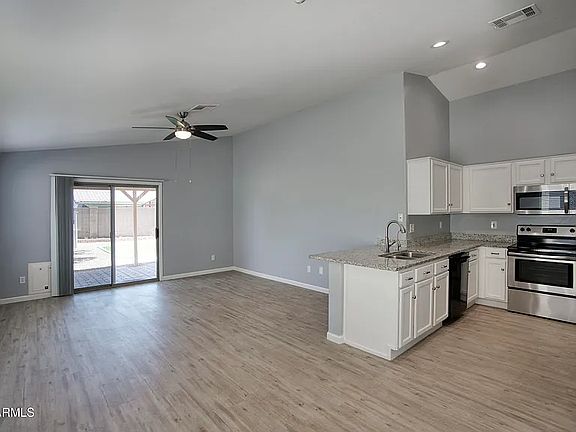 5th image of 15029 W Watson Ln