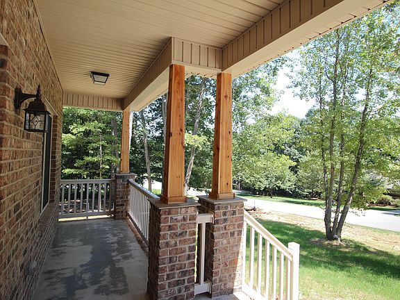 2nd image of 6947 Forest Manor Dr