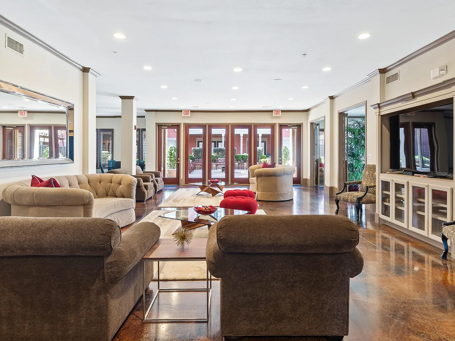 1 bed, 1.5 bath, 761 sqft, $2,100 — Photo 4