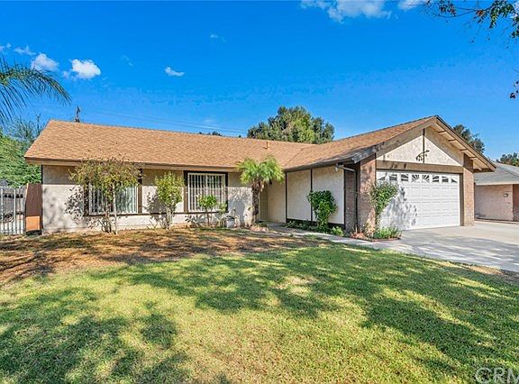 2nd image of 1066 W Fontlee Ln