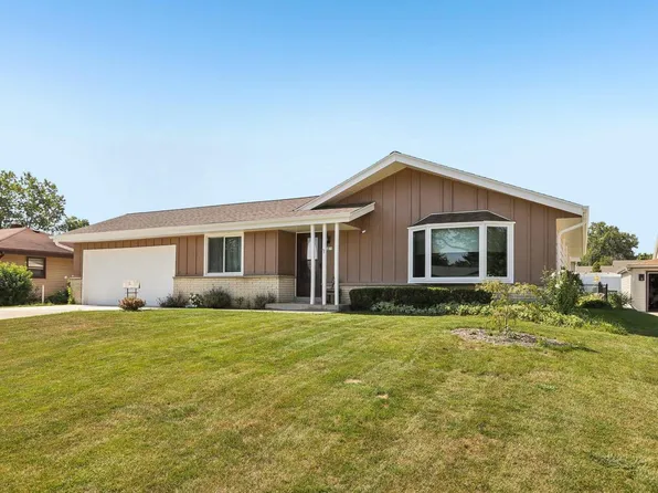 6179 South 39th STREET, Greenfield, WI 53221