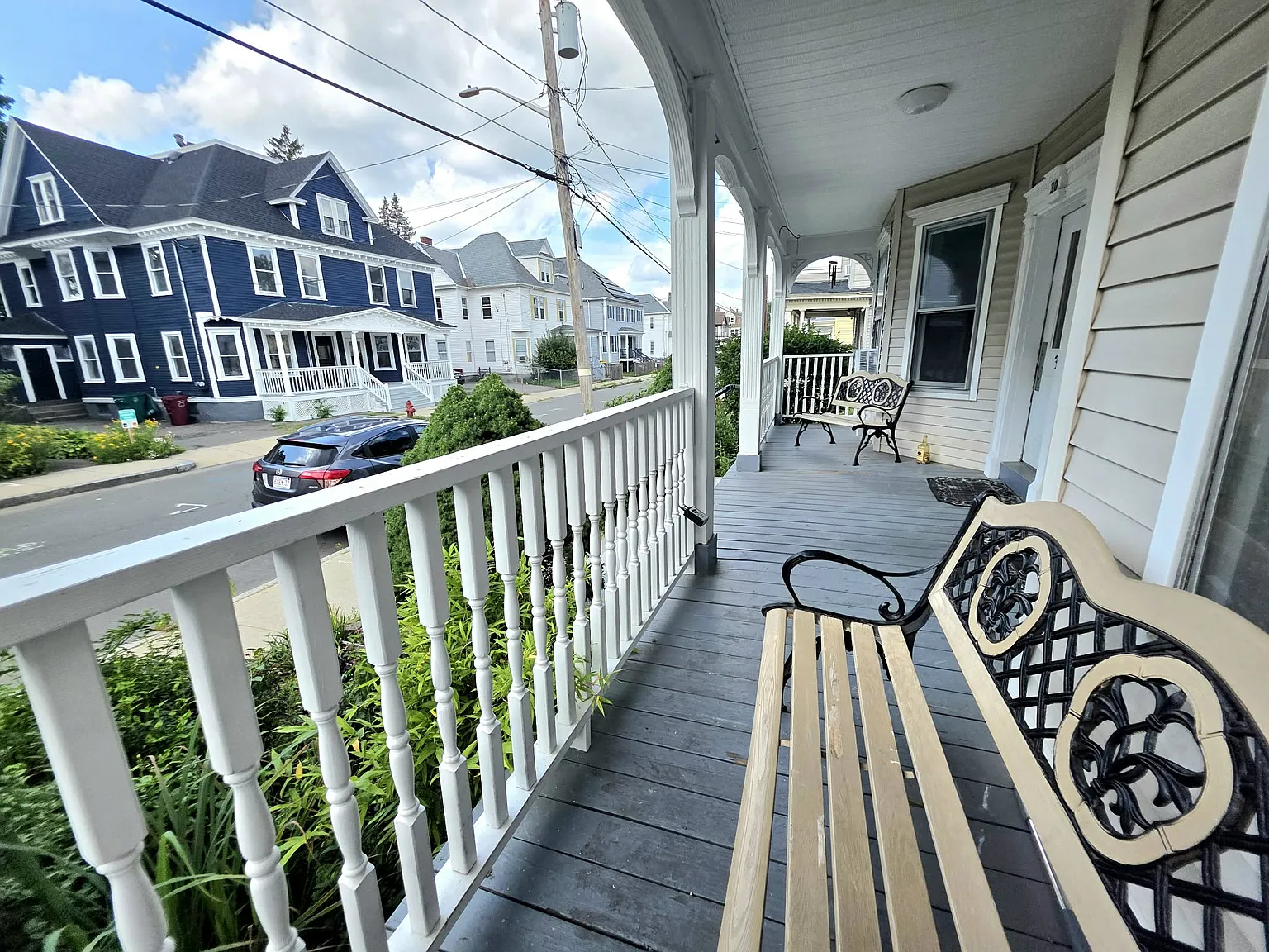 3 bed, 1300 sqft, $2,500 — Photo 2