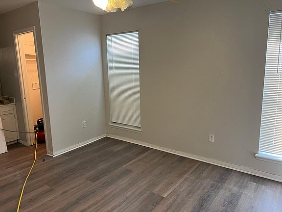 5th image of 6121 Allencrest Cir