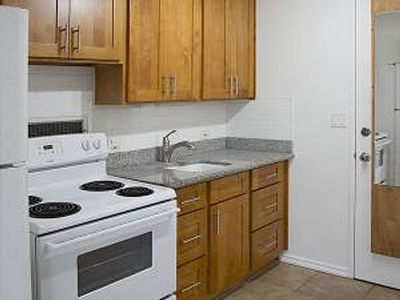 5th image of 1511 Nuuanu Ave Unit 132