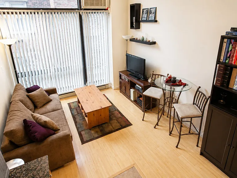 12 Stoneholm St #407 — Photo 7