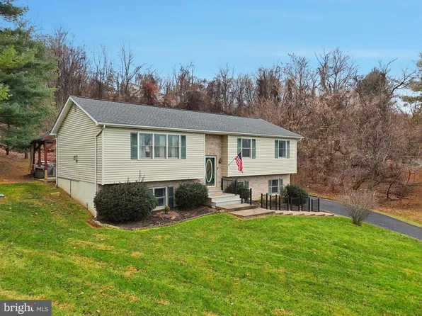 1073 Mountain Heights Rd, Front Royal, VA 22630