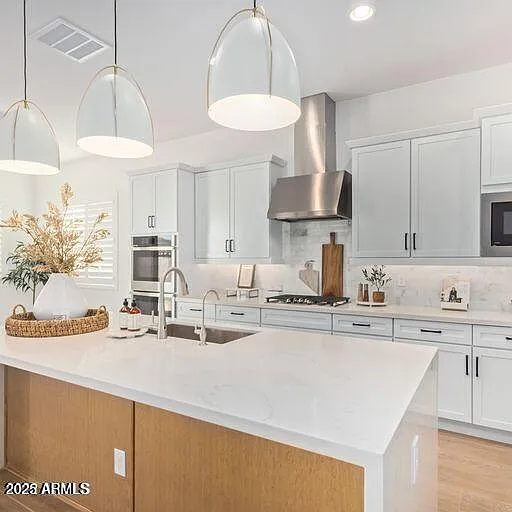 3 bed, 3.0 bath, 2916 sqft, $3,200 — Photo 2