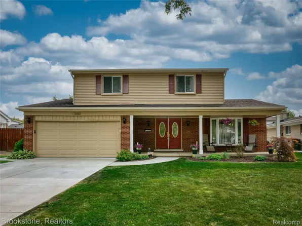 37082 Gary Dr, Sterling Heights, MI 48310