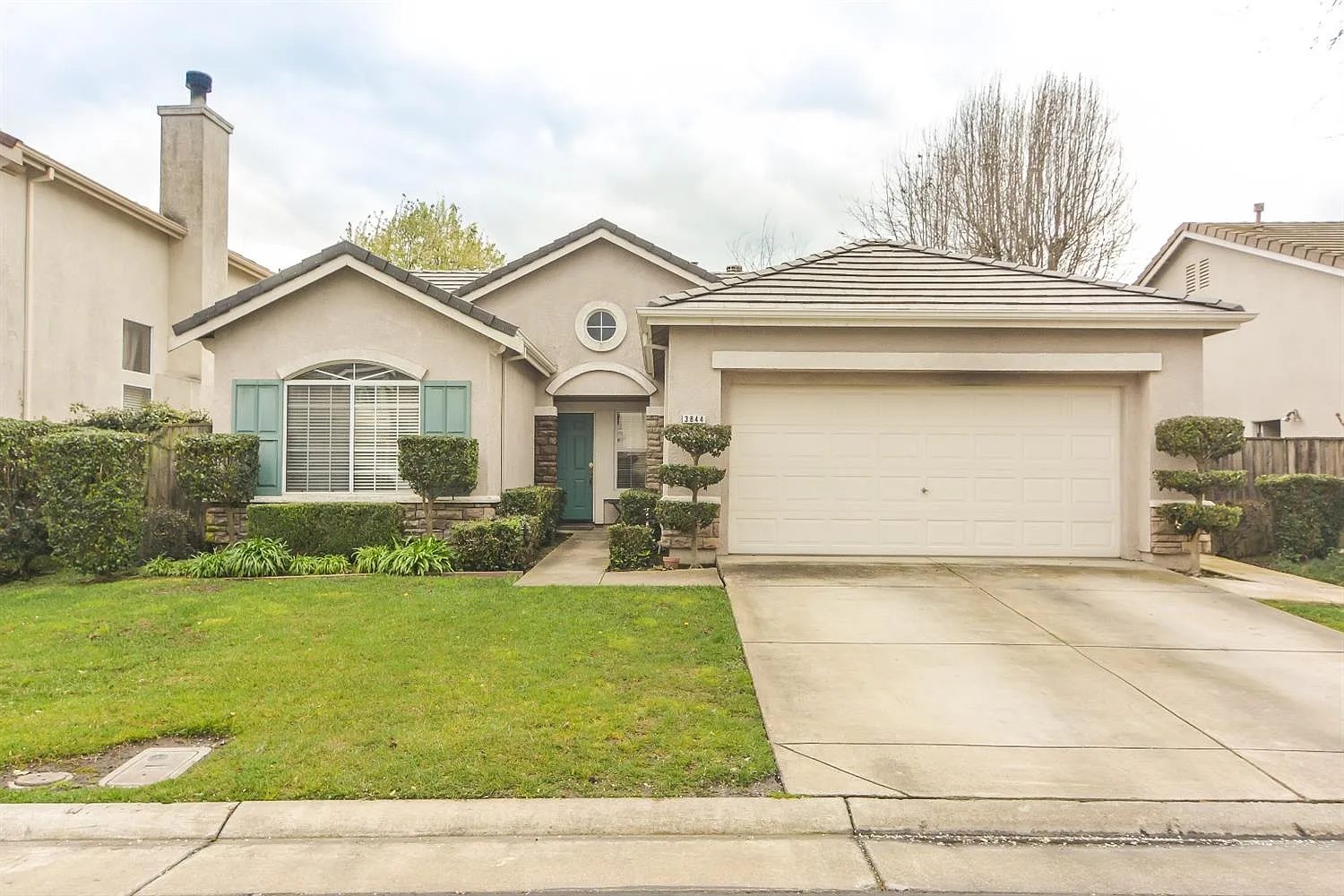 3844 Bridlewood Cir photo 1