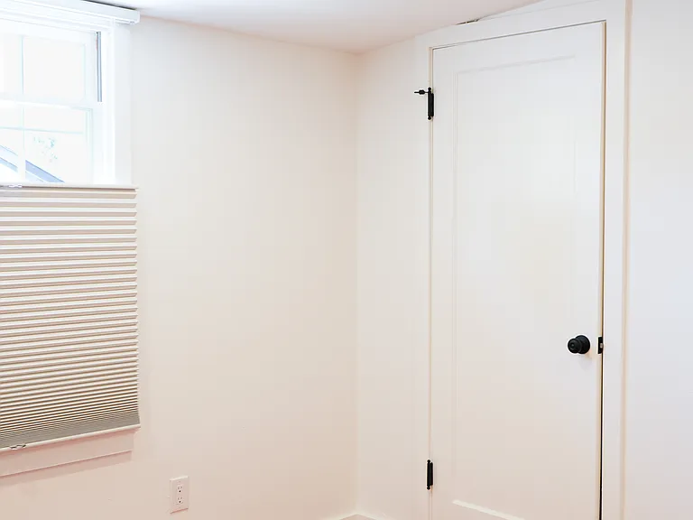 312 E Matilija St — Photo 25