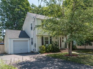 186 Woodrow St, West Hartford, CT 06107