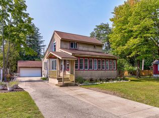 3983 Lake Harbor Rd, Muskegon, MI 49441