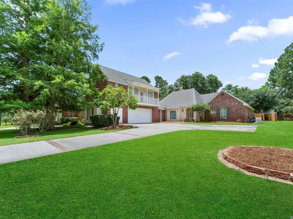 6226 Double Tree Dr, Baton Rouge, LA 70817