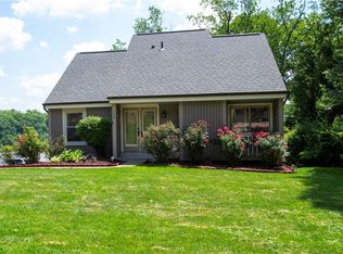 153 Cassia Dr, Clairton, PA 15025