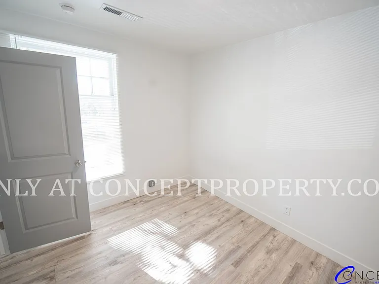 First Avenue Flats — Photo 118