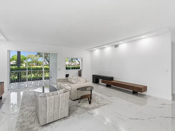 5082 Lake Catalina Drive #A, Boca Raton, FL 33496