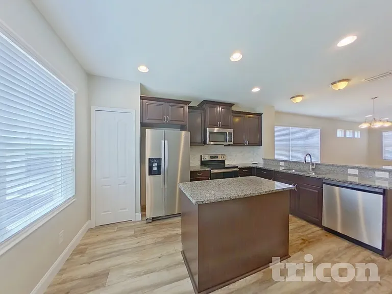 3925 Cottage Hill Ave — Photo 5