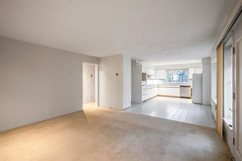 Vancouver House for rent - 4 Bedrooms — photo 12