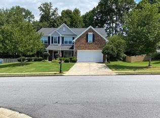 425 Beckenham Walk Dr, Dacula, GA 30019